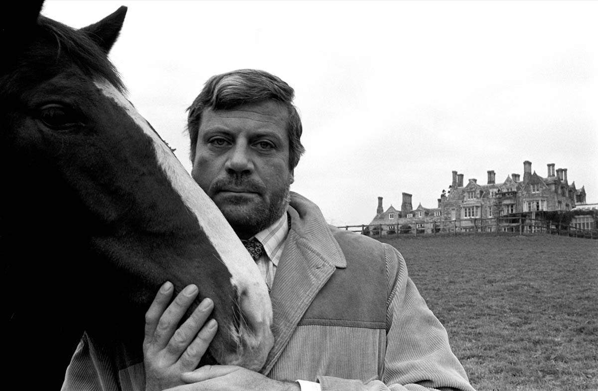 Oliver Reed, UK editorial